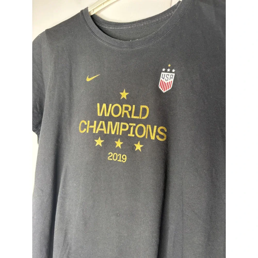 Nike‎ USWNT 2019 World Champions Dri-FIT Soccer T-Shirt Black Gold Womens L - Picture 2 of 7